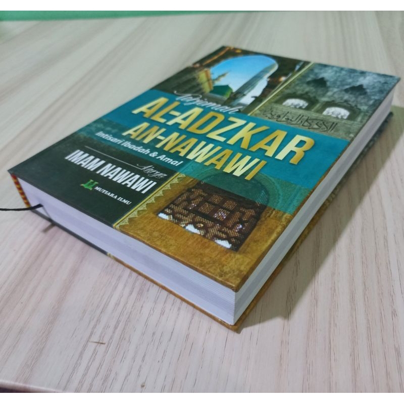 Jual buku Dzikir dan ibadah Terjemah Adzkar An Nawawiyyah Buku Al-Azkar ...