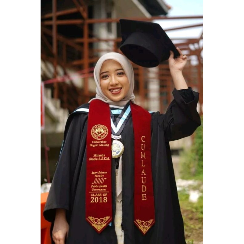 Jual Selempang Wisuda Kalung Model "V" Pakai Batik / Pakai Bahasa Luar