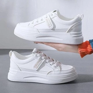 Sepatu Sneakers Wanita Korea Putih Lembut