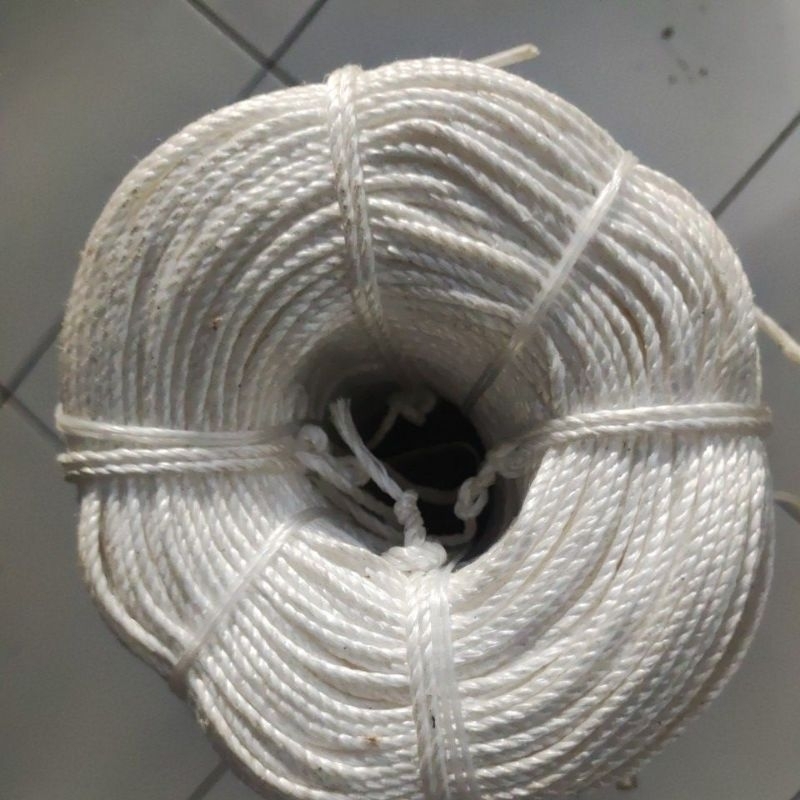 Jual Tali Nilon 2mm untuk layangan hias / gapangan lebar sayap bawah ...