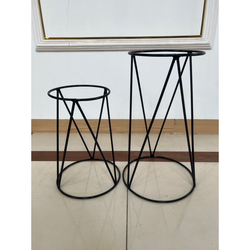 Jual standing pot bunga model bulat segitiga (1 paket dpt 2 pcs ...