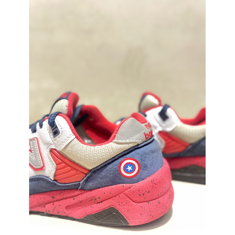 NEW BALANCE 580 x CAPTAIN AMERICA