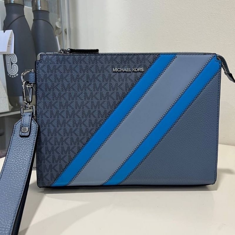 Mk pouch store