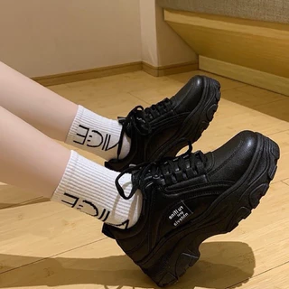 Sepatu Sneakers Wanita Korea Style Hitam Terbaru