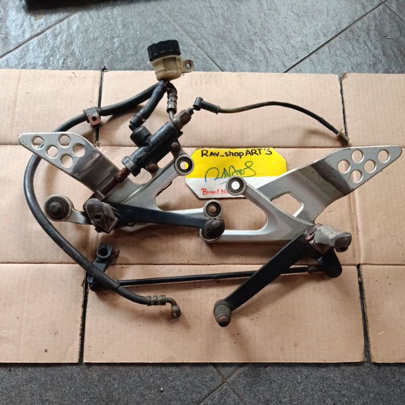 Jual Footstep minerva RX 150 Original, repilka yzf r125 step depan ...