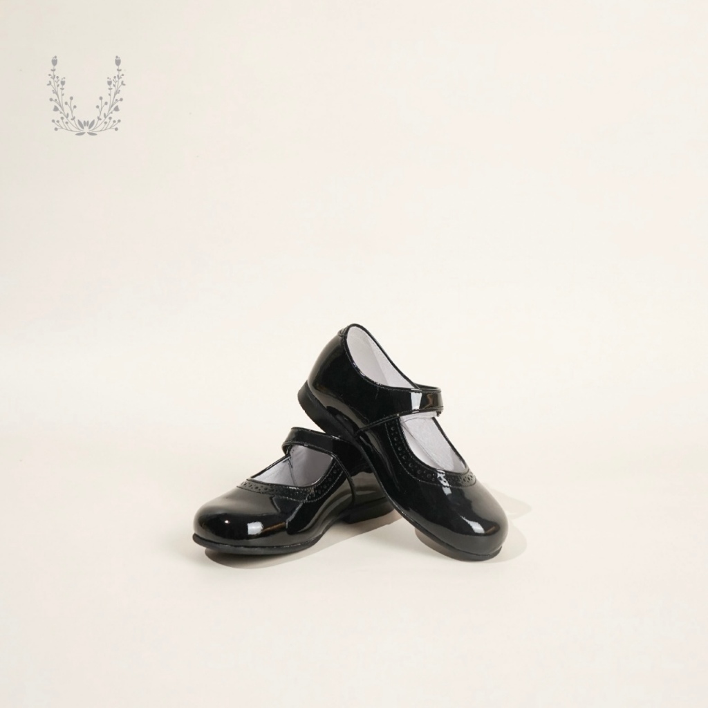 Jual Okaa Spain Mary Jane Shoes Black Patent Shopee Indonesia