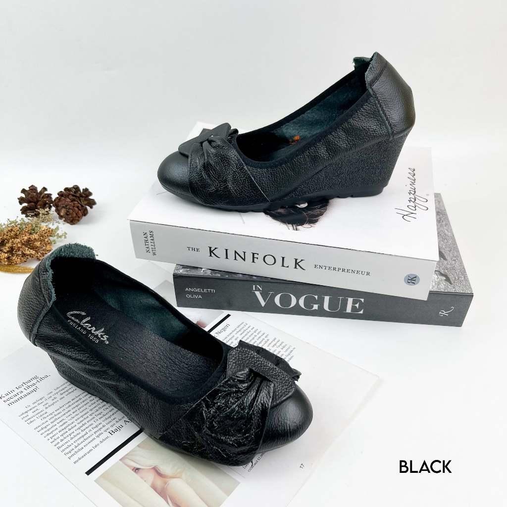 Sepatu wedges 218 shop