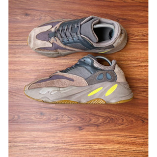 Adidas yeezy 700 outlet harga