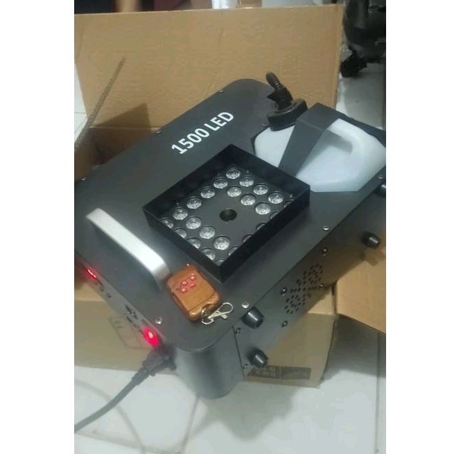 Jual MESIN ASAP 1500 WATT LED 24X3W FULL COLOR WIRELESS CONTROL REMOTE ...