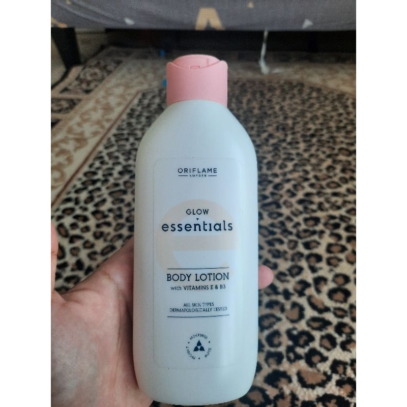 Jual Glow Essentials Body Lotion 250ml l Shopee Indonesia
