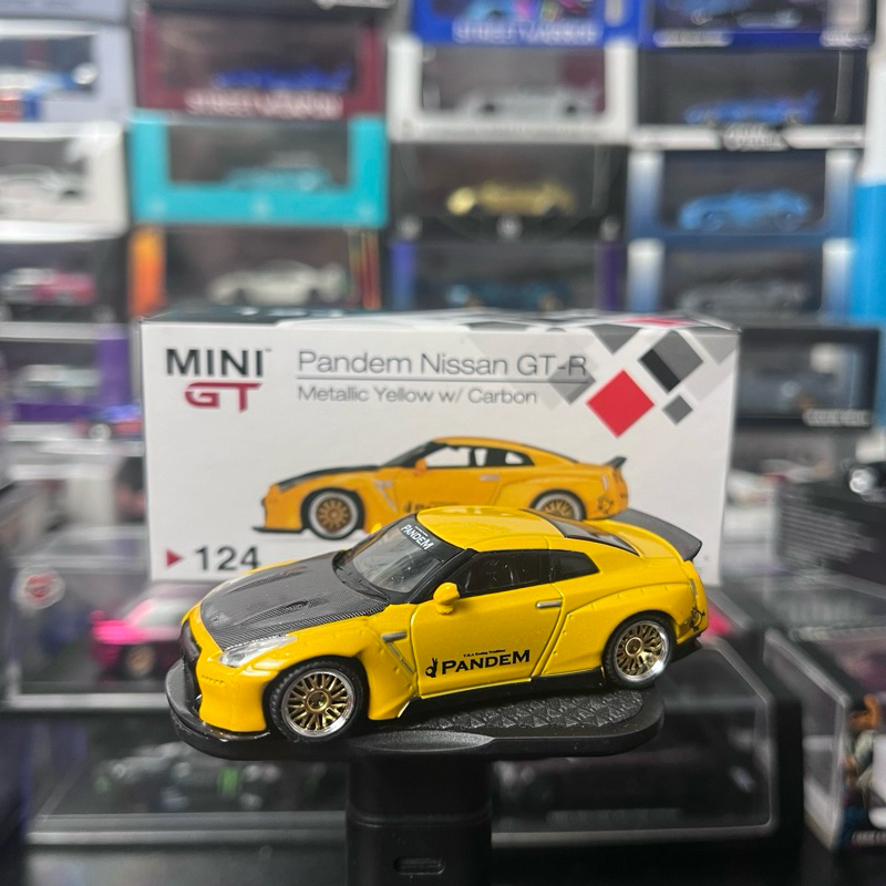 Jual MINI GT Nissan GTR R35 Pandem Metalic Yellow w carbon | Shopee ...