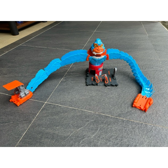 Jual Hot Wheels City Wreck & Ride Gorilla Attack Playset and Vehicle Shopee Indonesia