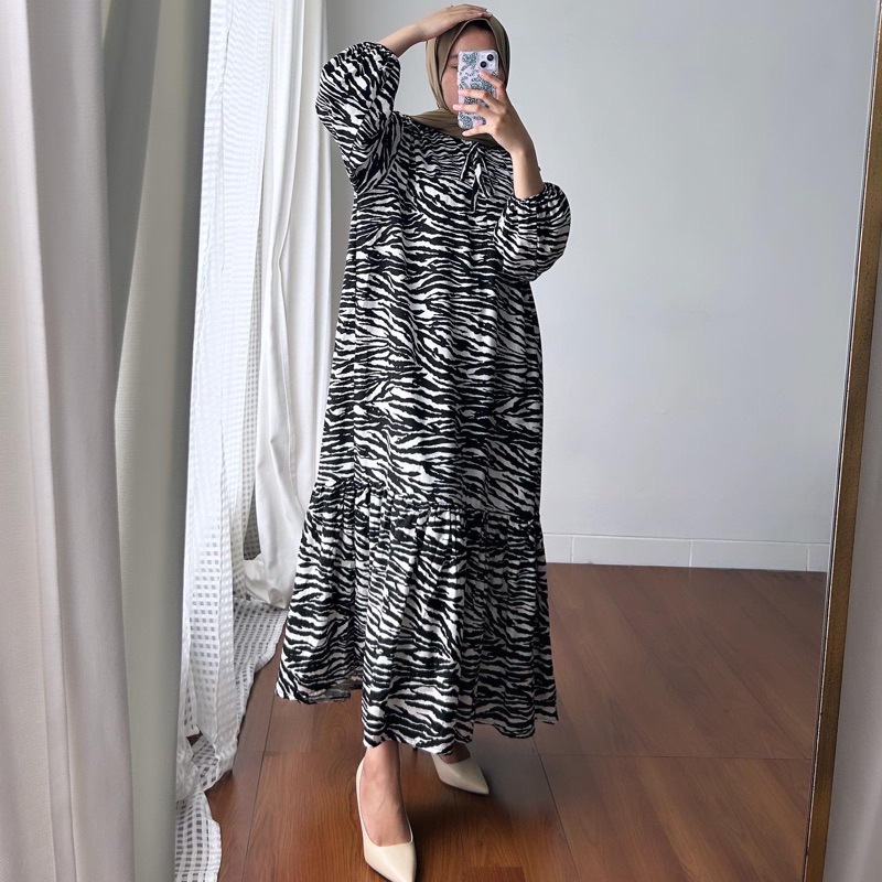 Hawa Printed Dress