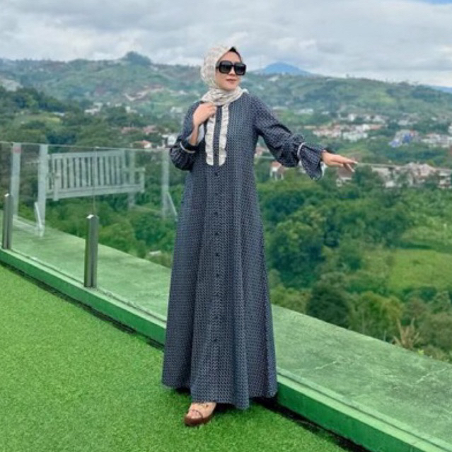 Madina Dress Black