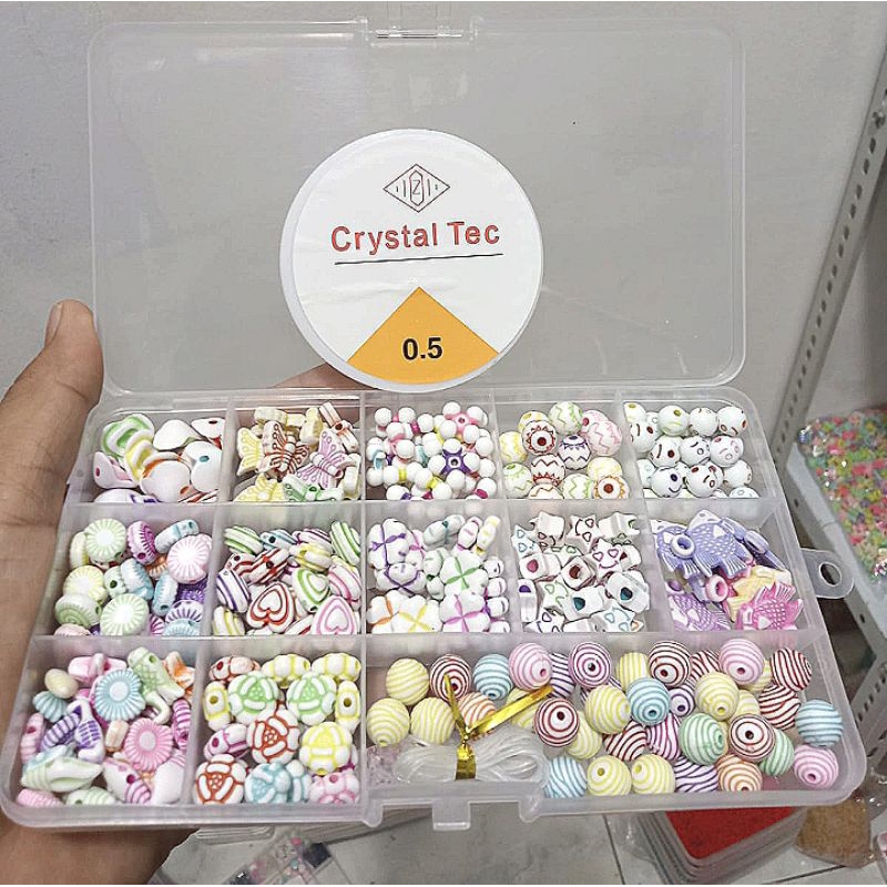 Jual 1 Box 24 sekat Mote Random Sudah free Tali 1 RoLL | Shopee Indonesia