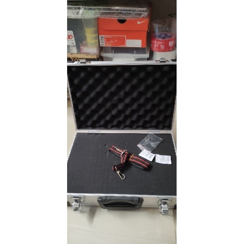 Jual Krisbow Koper Aluminium Serbaguna / Koper Jam Tangan / Koper ...