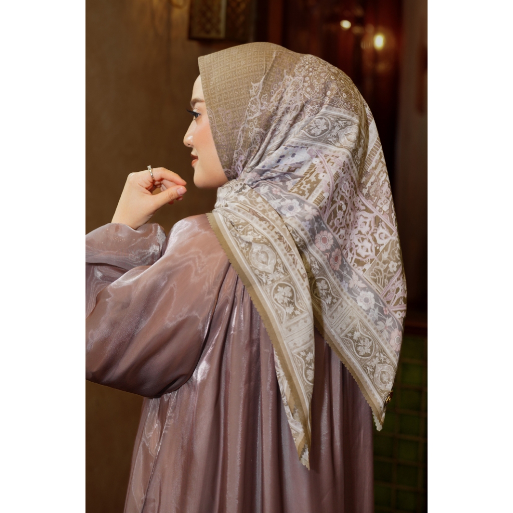 ZYTADELIA The Blue Tile Scarves Series Printed Scarf Hijab Segi Empat Hijab Aire Voile Hijab Premium Hijab Motif