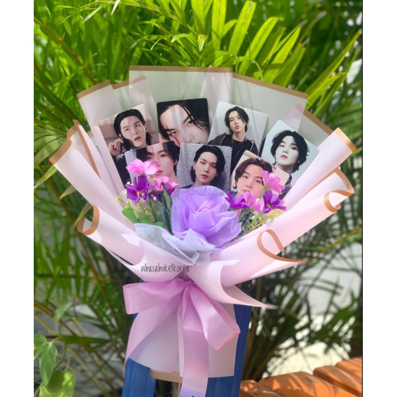 Jual (TERMURAH) Buket Foto Custom Buket Photocard Buket Hadiah Foto ...