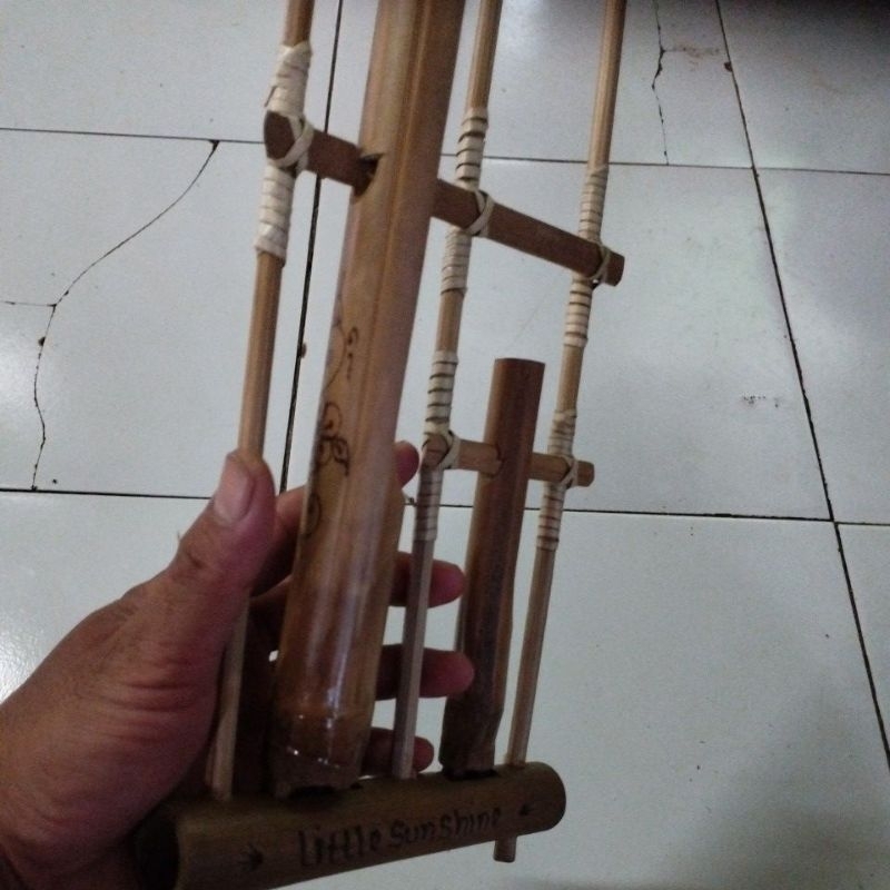 Jual angklung mainan tradisional anak nada asli souvenir MINI satuan ...