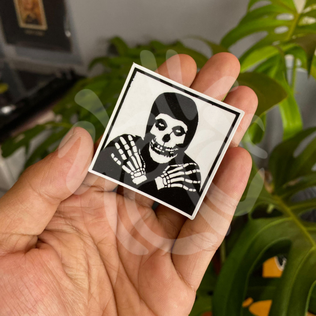 Jual stiker misfits / sticker / aesthetic sticker / sticker tumblr ...