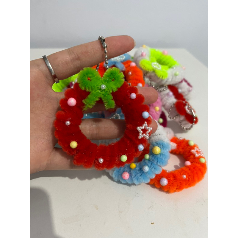 Jual Gantungan Kunci Kawat bulu Keychain Pipe Cleaner | Shopee Indonesia