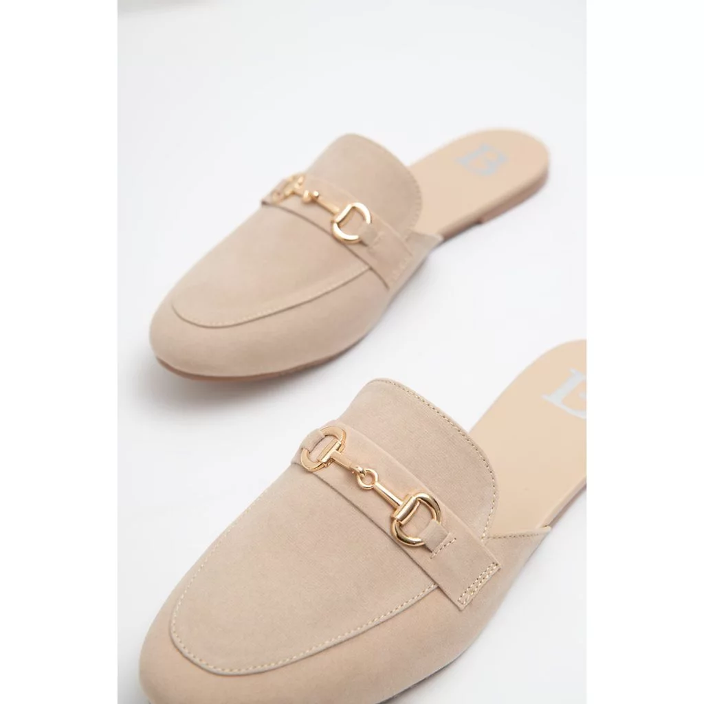 Flatshoe Gallery