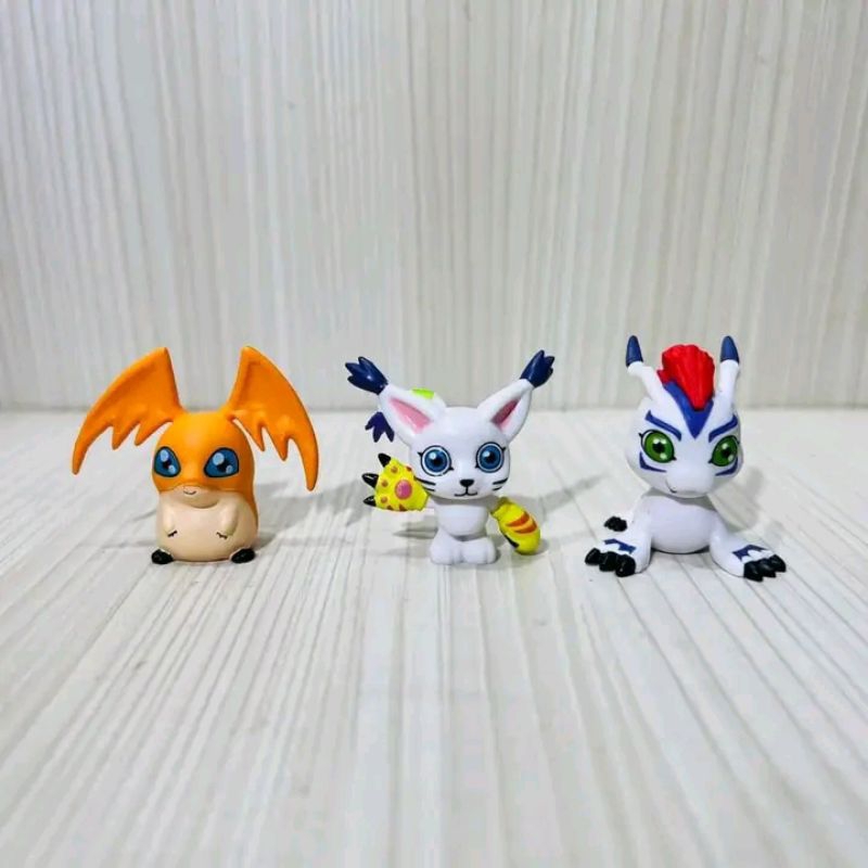 Jual mainan mini figuredigimon agumon patamon tailmon gomamon tentomon ...