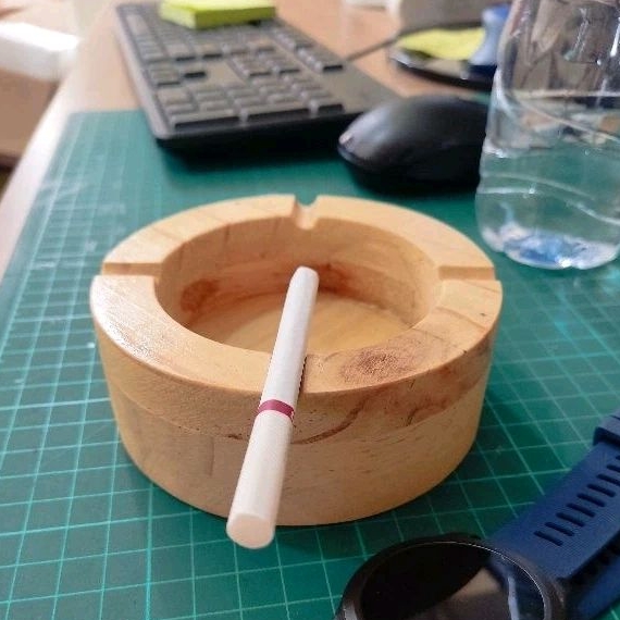 Asbak Kafe Wooden Ashtray