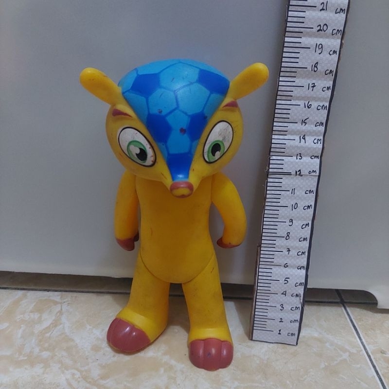 Jual maskot piala dunia world cup brazil fuleco armadillo mascot figure ...