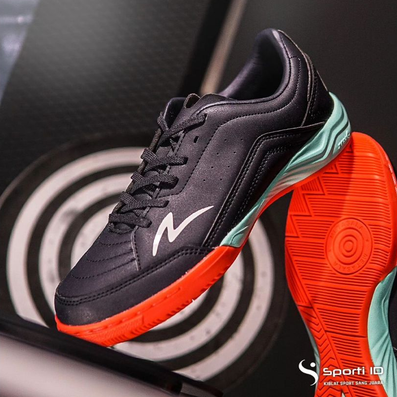 Jual Sepatu Futsal Specs Metasala Luminal IN - Adamantine Silver Birch ...