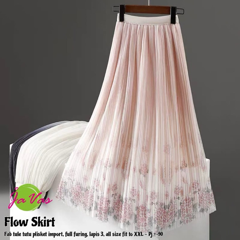 S flow rose skirt THEREDTHREAD THEREDTHREAD (@theredthread