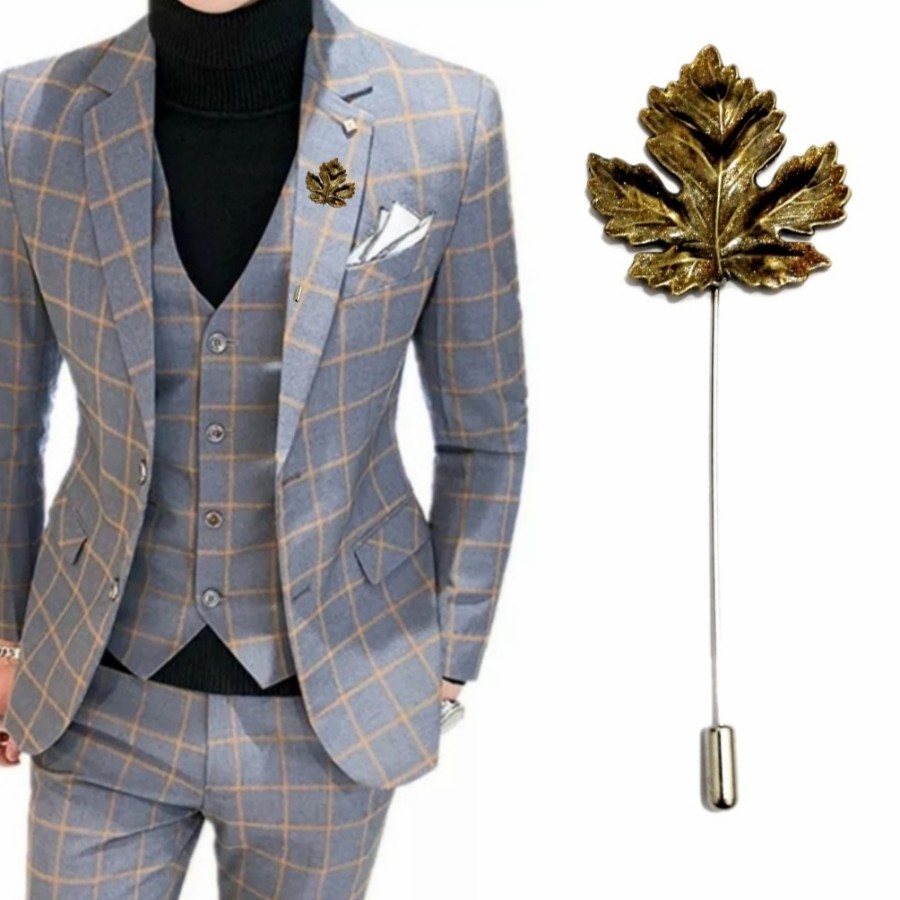 Jual Metal Brown Maple Leaves Lapel Pin Bros Jas Tuxedo Kameja Mens ...
