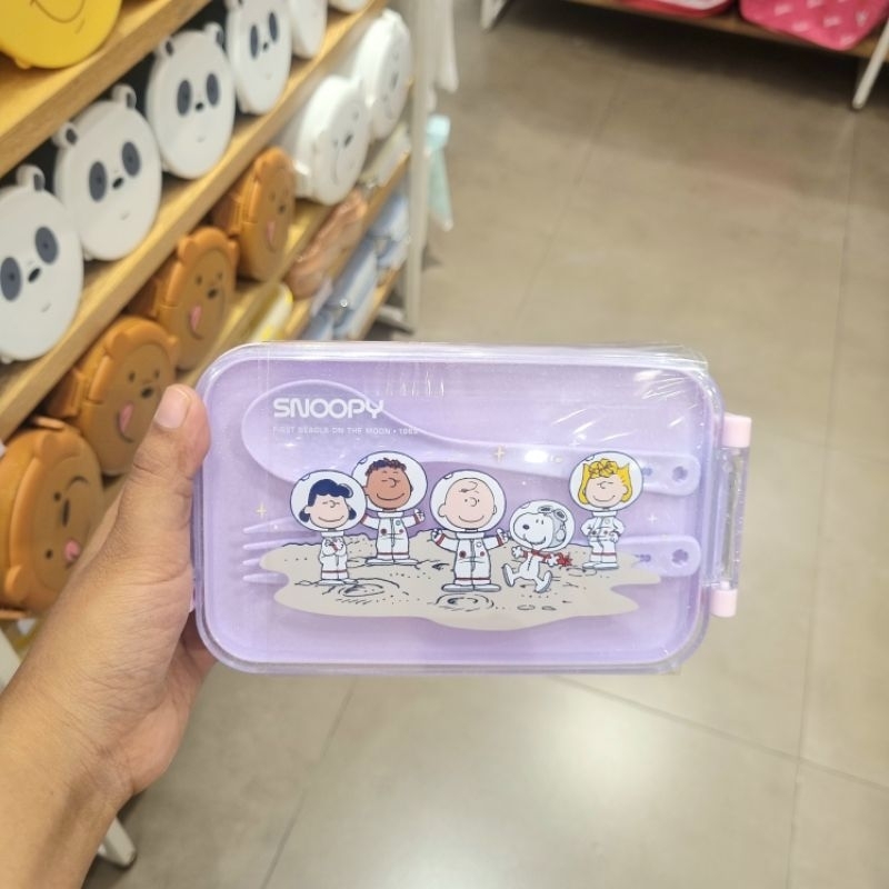 Jual MINISO SNOOPY THE LITTLE SPACE EXPLORER BENTO BOX / KOTAK MAKAN ...