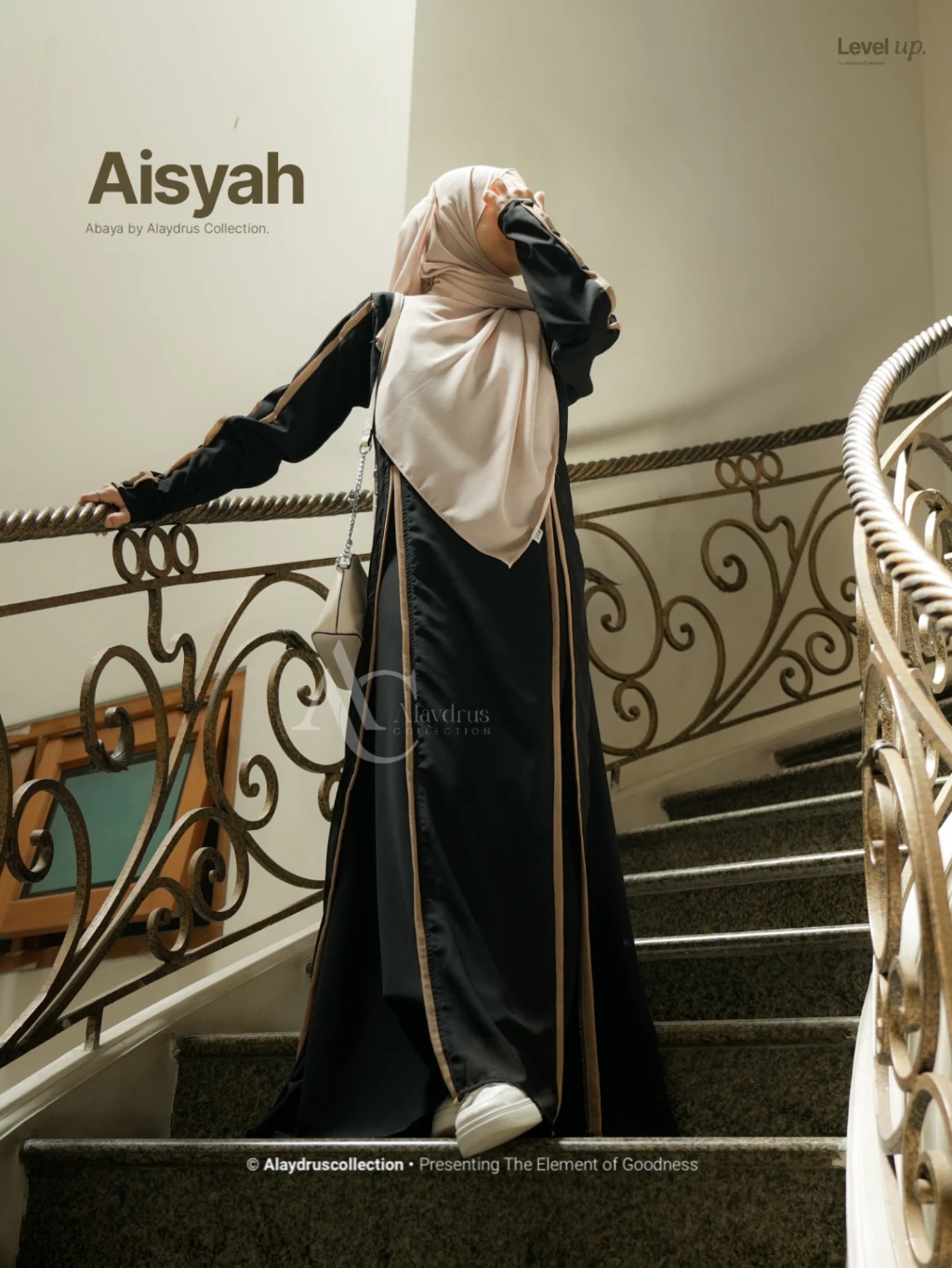 Detail bahan jetblack dan layer chiffon Aisyah Abaya