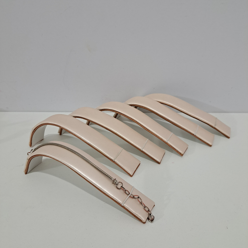 Jual Display/Stand/Dudukan Gelang Rantai | Shopee Indonesia