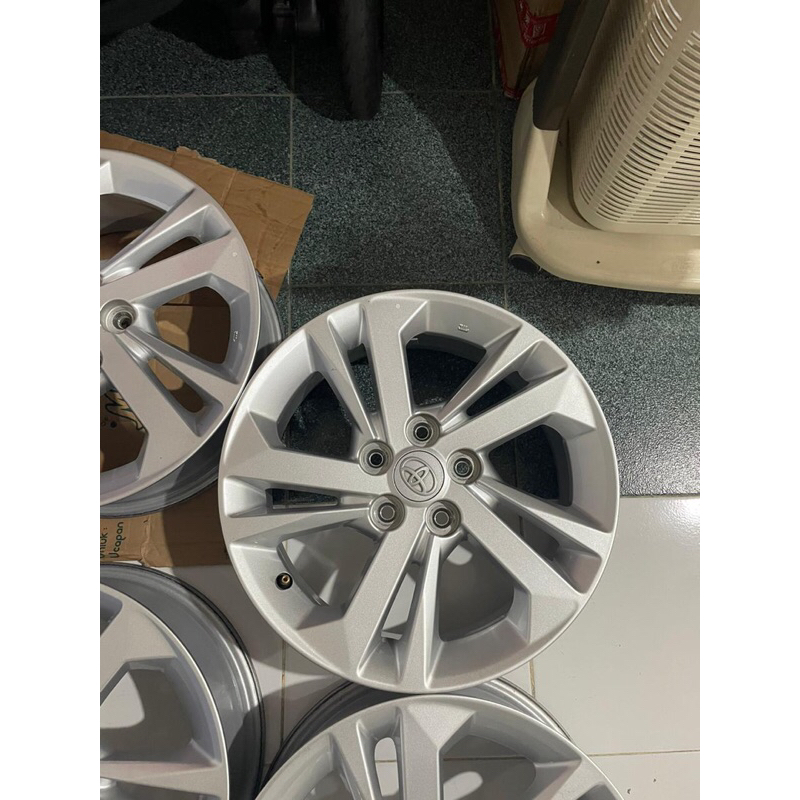 Jual Velg Toyota Avanza E 5 x100 r15 | Shopee Indonesia