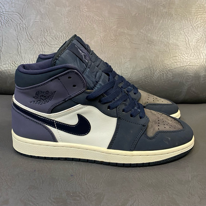 Jordan 1 Mid Obsidian Sanded Purple