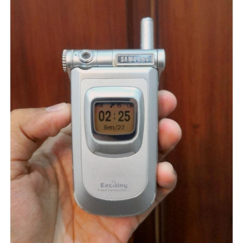 Jual Hp jadul Samsung V200 original kamera putar hp flip hp langka hp ...