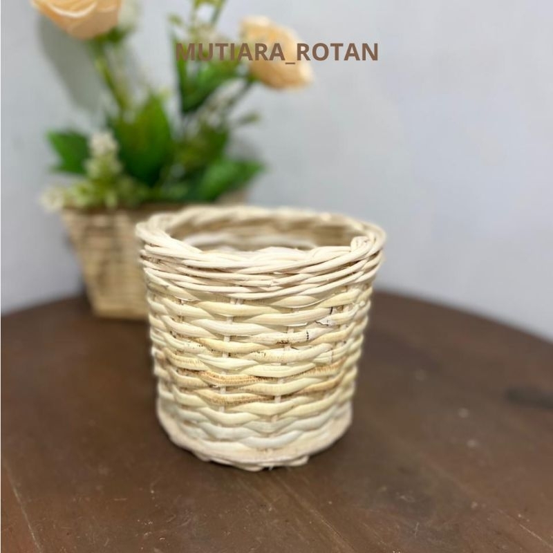 Jual keranjang rotan bulat diameter 10 cm tinggi 12 cm | Shopee Indonesia