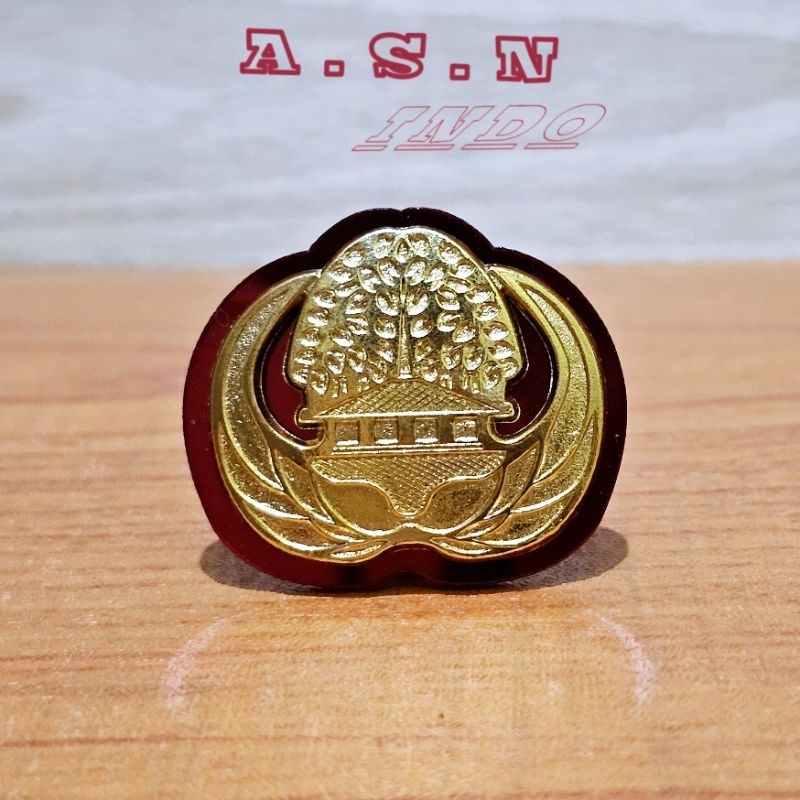 Jual Lencana Korpri Asn Akrilik Bahan Cor Pin ASN Pin Pns P3K Pin ...