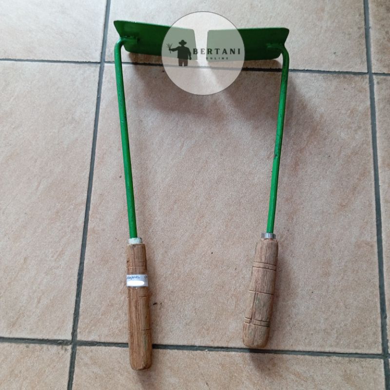 Jual Pacul CK Pacul Mini Gagang Kayu | Cangkul Tanah | Shopee Indonesia