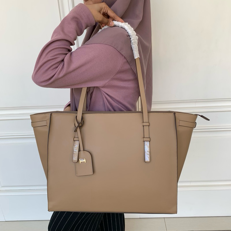 Jual READY TAS TOTE BAG WANITA ABRIL ORIGINAL HUSH PUPPIES SALE