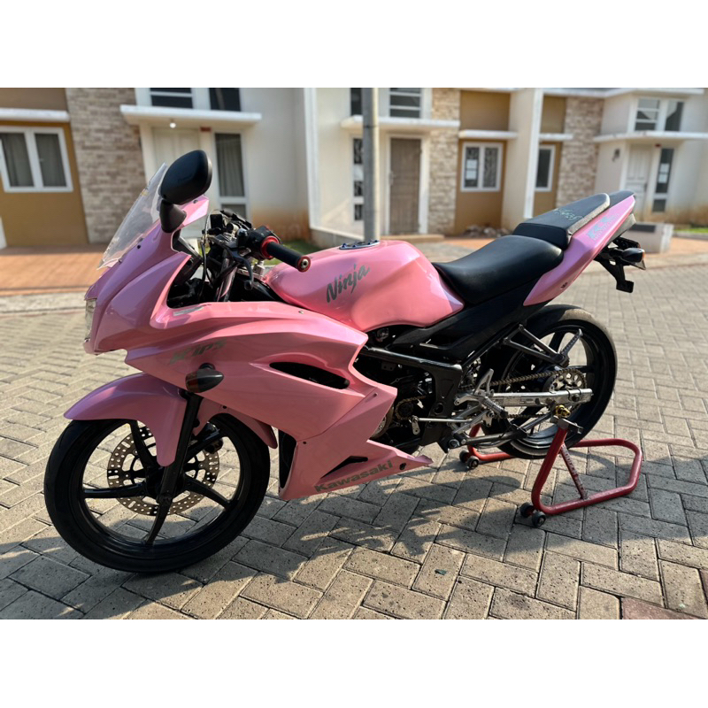 Jual kawasaki ninja rr new 2013 milky pink mantap Shopee Indonesia