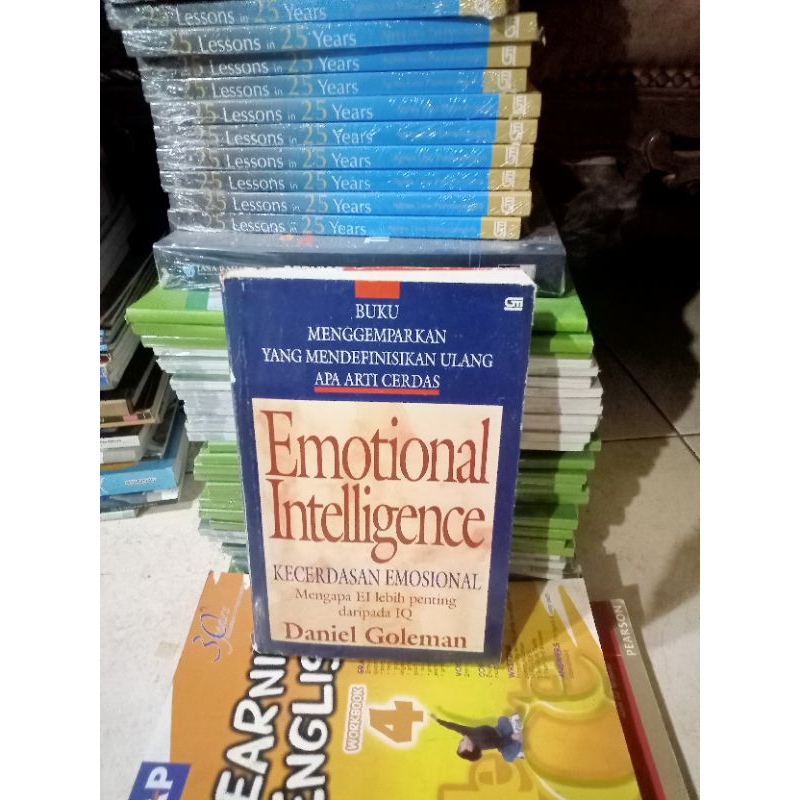 Jual ORI BUKU EMOTIONAL INTELLIGENCE DANIEL GOLEMAN | Shopee Indonesia