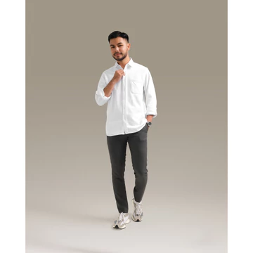 Broodis Kemeja Polos Hitam Cotton SOFTEE Black Lengan Panjang Slimfit