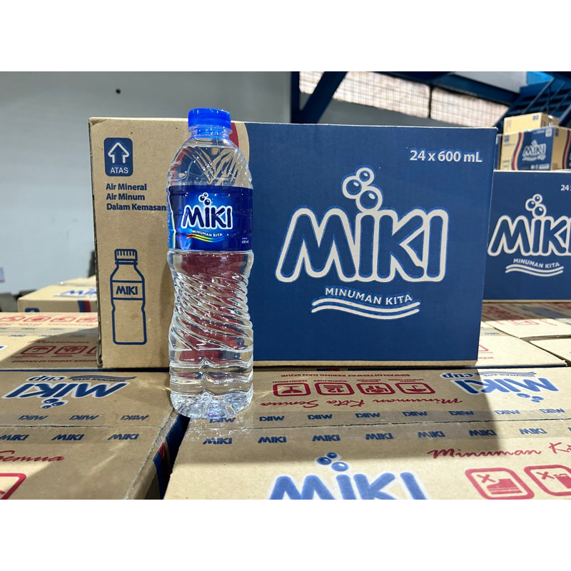 Jual Air Mineral Miki Botol 1 Dus Aqua Botol Air Minum Botol Miki Bandung Shopee Indonesia 1394