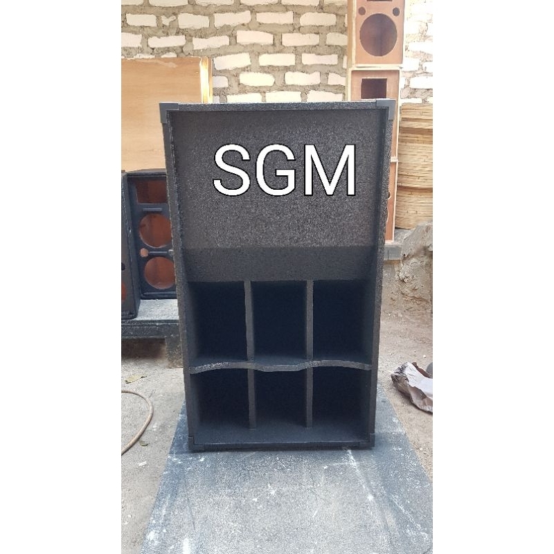 Jual BOX SUBPALI 18 INCHI 6 LUBANG ANGIN | Shopee Indonesia