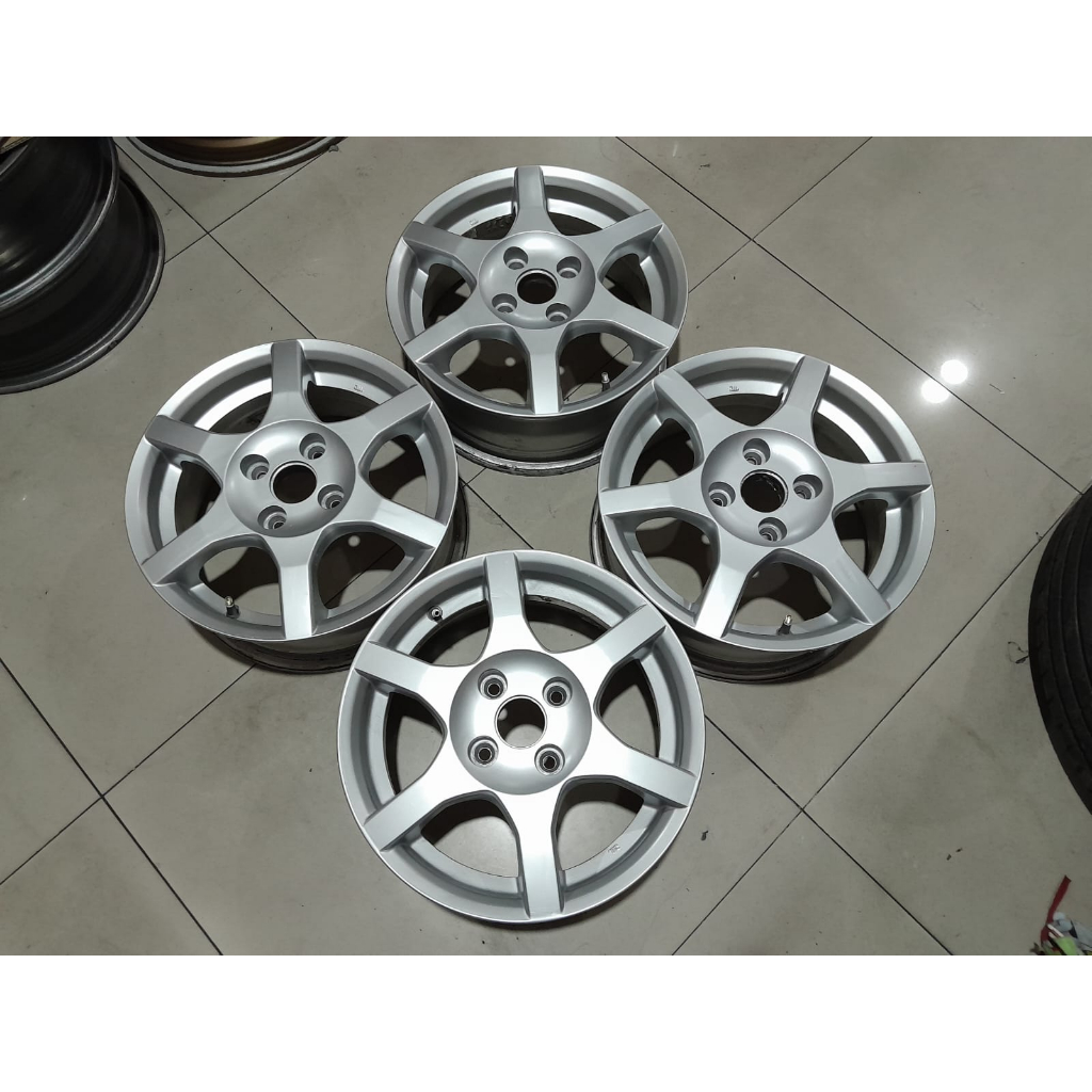 Jual VELG SEKEN STANDAR BALENO RING 14 PCD 4X100 SILVER | Shopee Indonesia