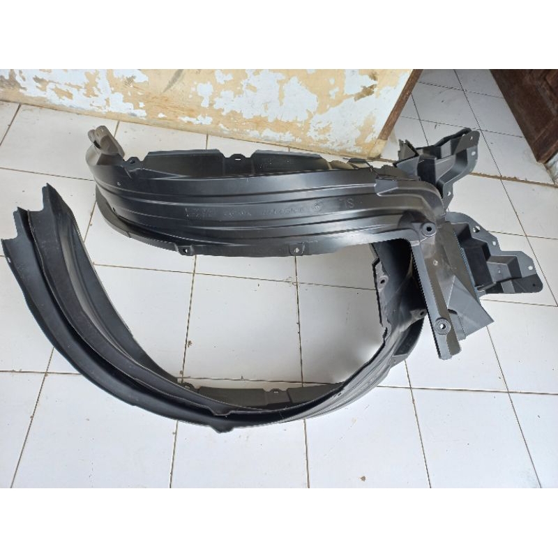 Jual LINER FENDER TOTYOTA FORTUNER VRZ ORIGINAL Shopee Indonesia