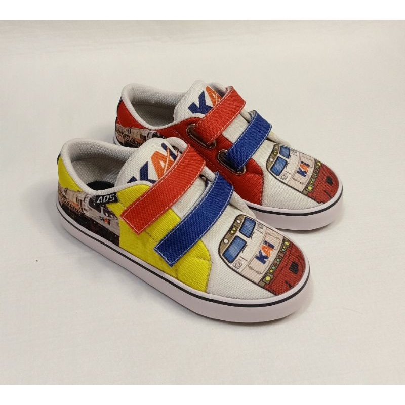 Jual ADS - Sepatu anak karakter Kereta KAI | FREE Cetak nama & foto ...